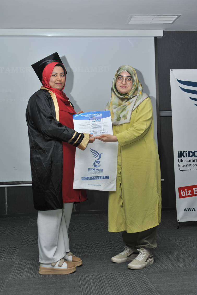 İki Doğu İki Batı’dan Mezuniyet Programı